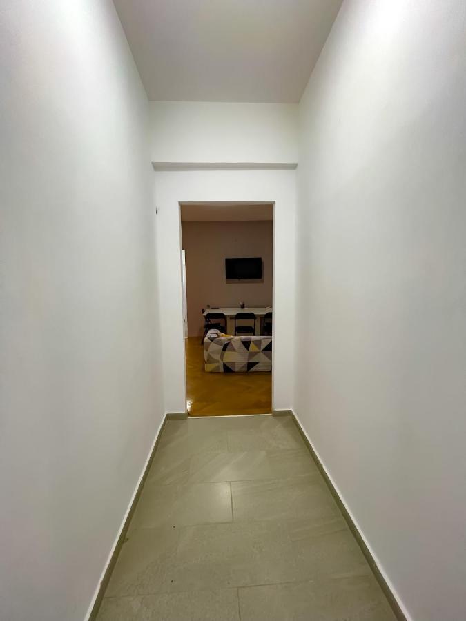 Great View, 2 Bdr Ap In Center Very Close To Old Town Bucarest